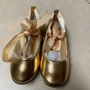 Gold lace up flats NWT